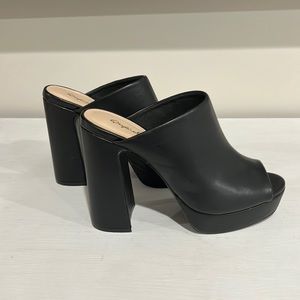 Black Platform Slide on heels size 7